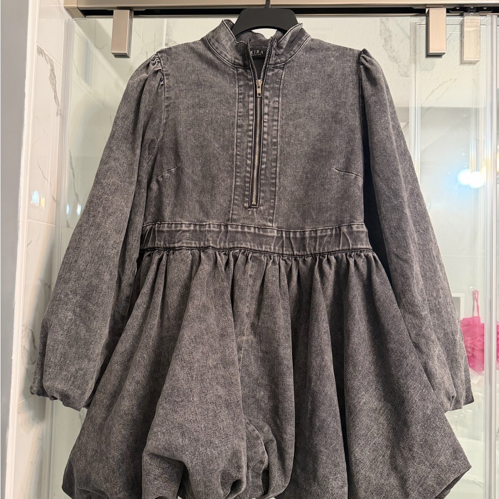 Gray Denim Dress with Puff Sleeves